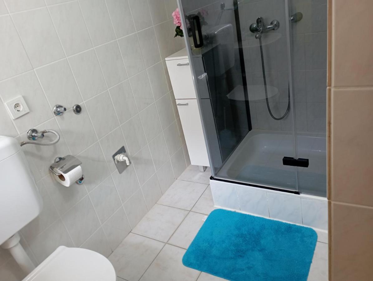 Apartmani Trubi 1 Vodice Bagian luar foto