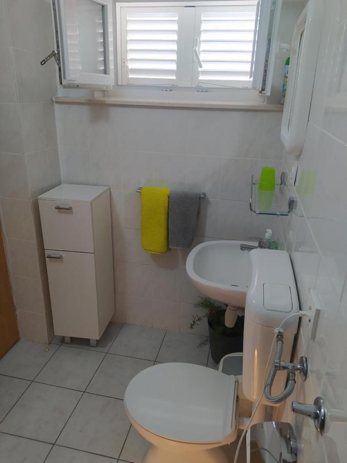 Apartmani Trubi 1 Vodice Bagian luar foto