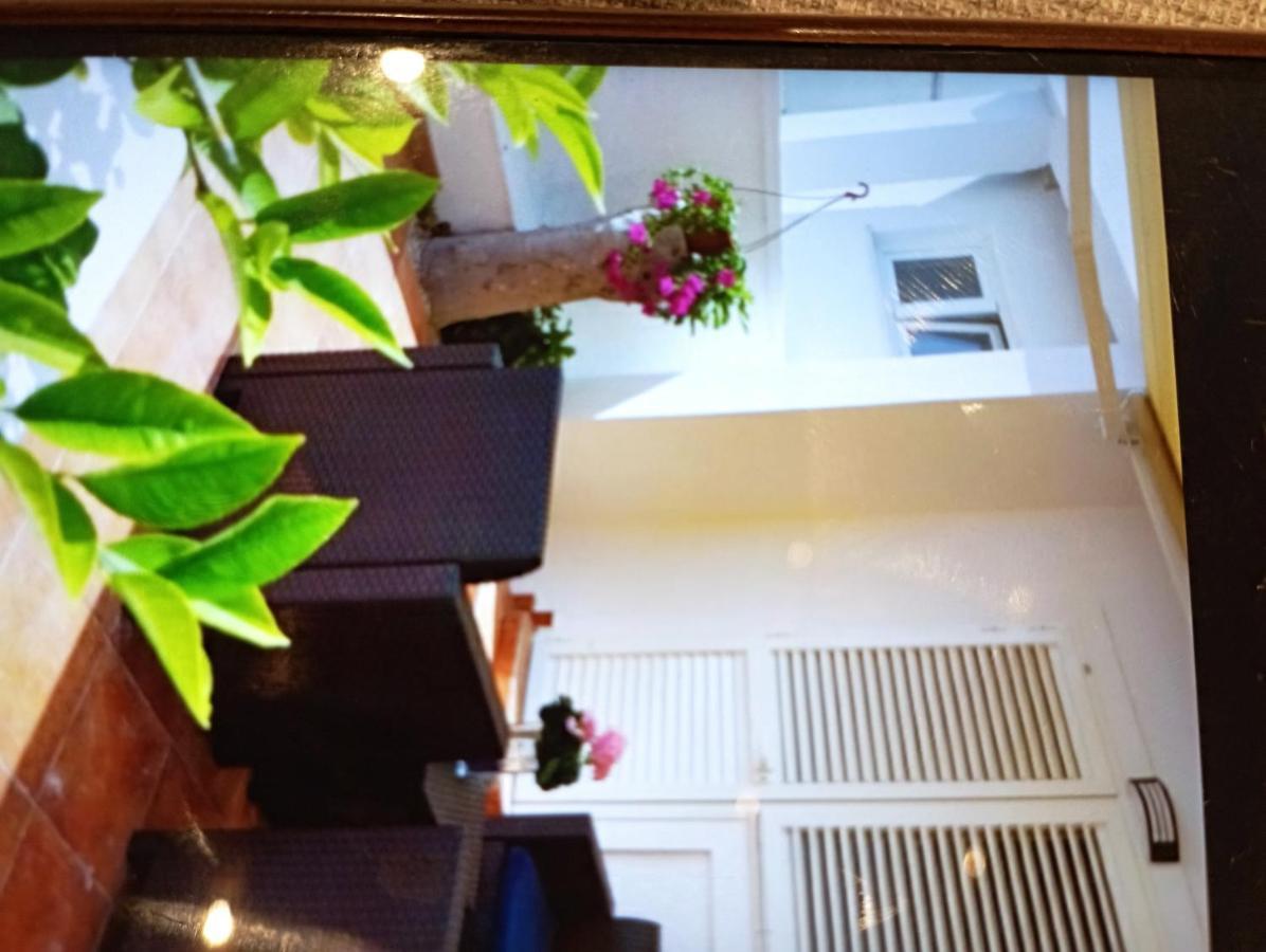 Apartmani Trubi 1 Vodice Bagian luar foto